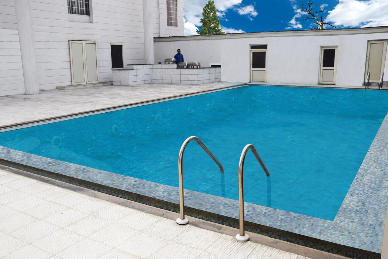 Hotel Rose Petal Srinagar Kamer foto